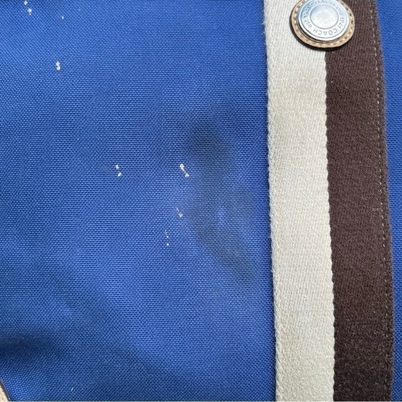 Coach F77128 Voyager Tote Bag - Picture 4 of 7